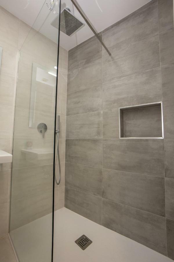 Apartamentos Mombasa 2 Planta 内尔哈 外观 照片