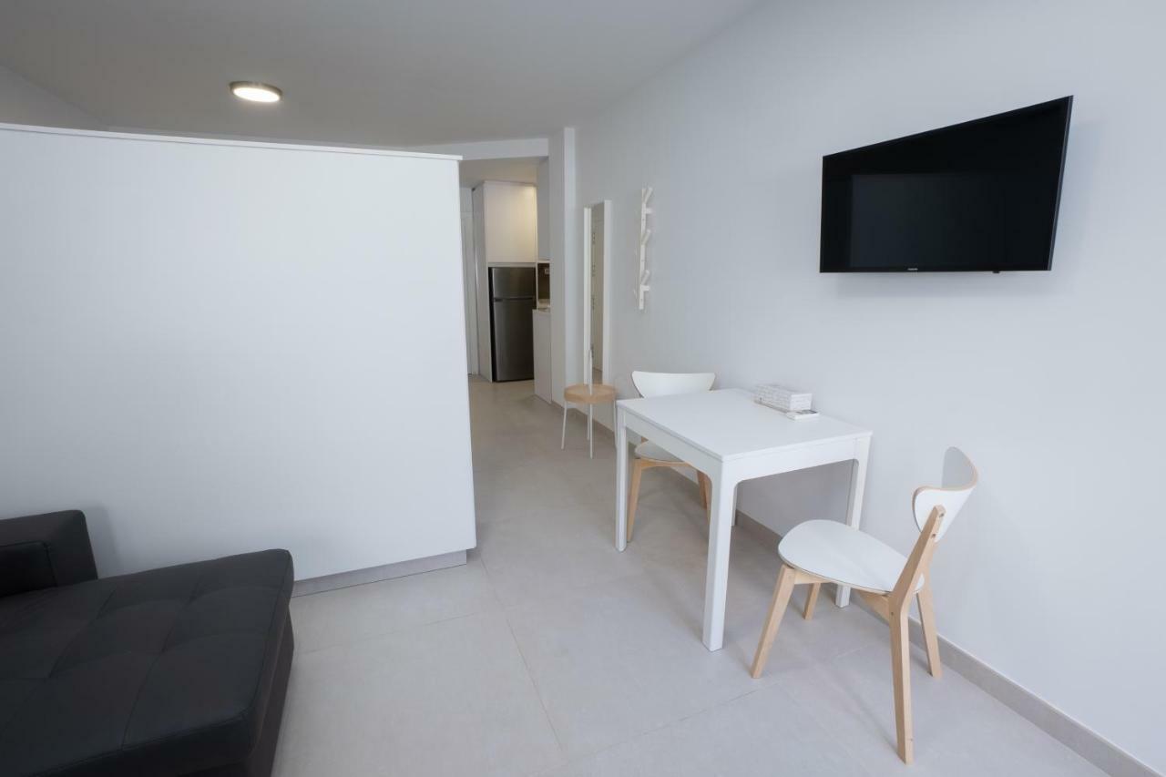 Apartamentos Mombasa 2 Planta 内尔哈 外观 照片
