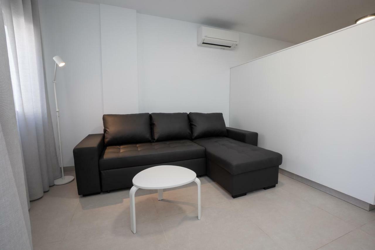 Apartamentos Mombasa 2 Planta 内尔哈 外观 照片
