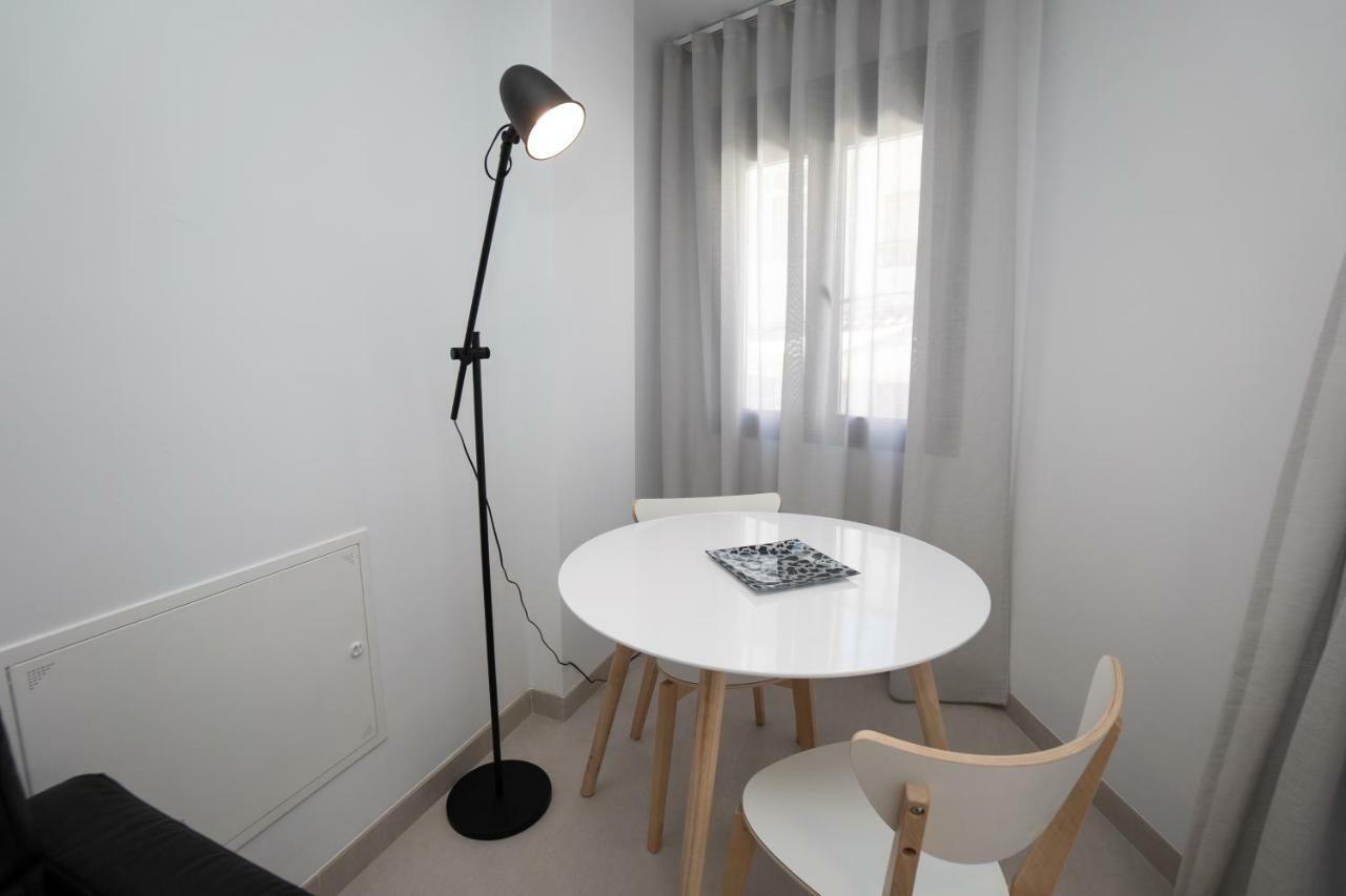 Apartamentos Mombasa 2 Planta 内尔哈 外观 照片