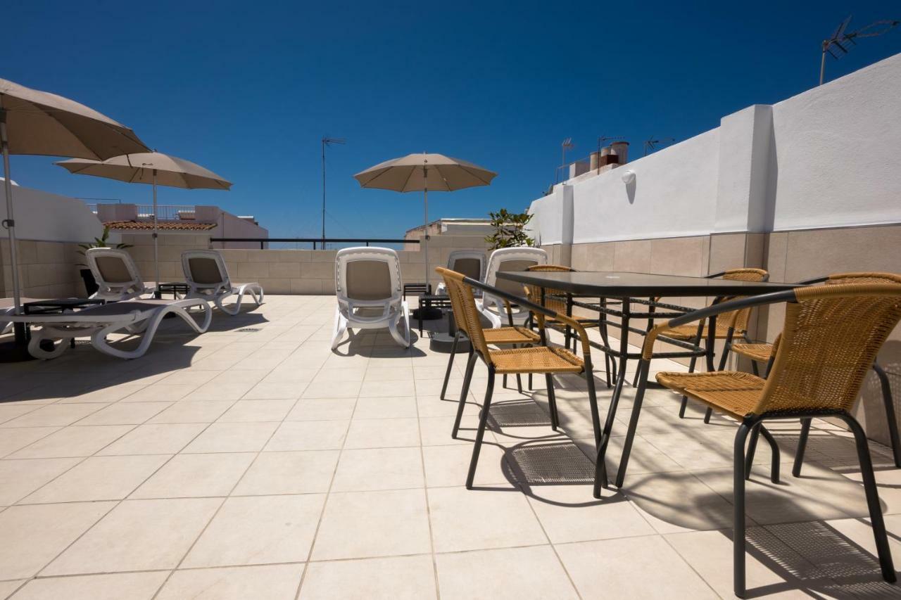 Apartamentos Mombasa 2 Planta 内尔哈 外观 照片