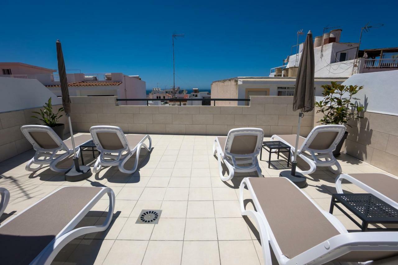 Apartamentos Mombasa 2 Planta 内尔哈 外观 照片